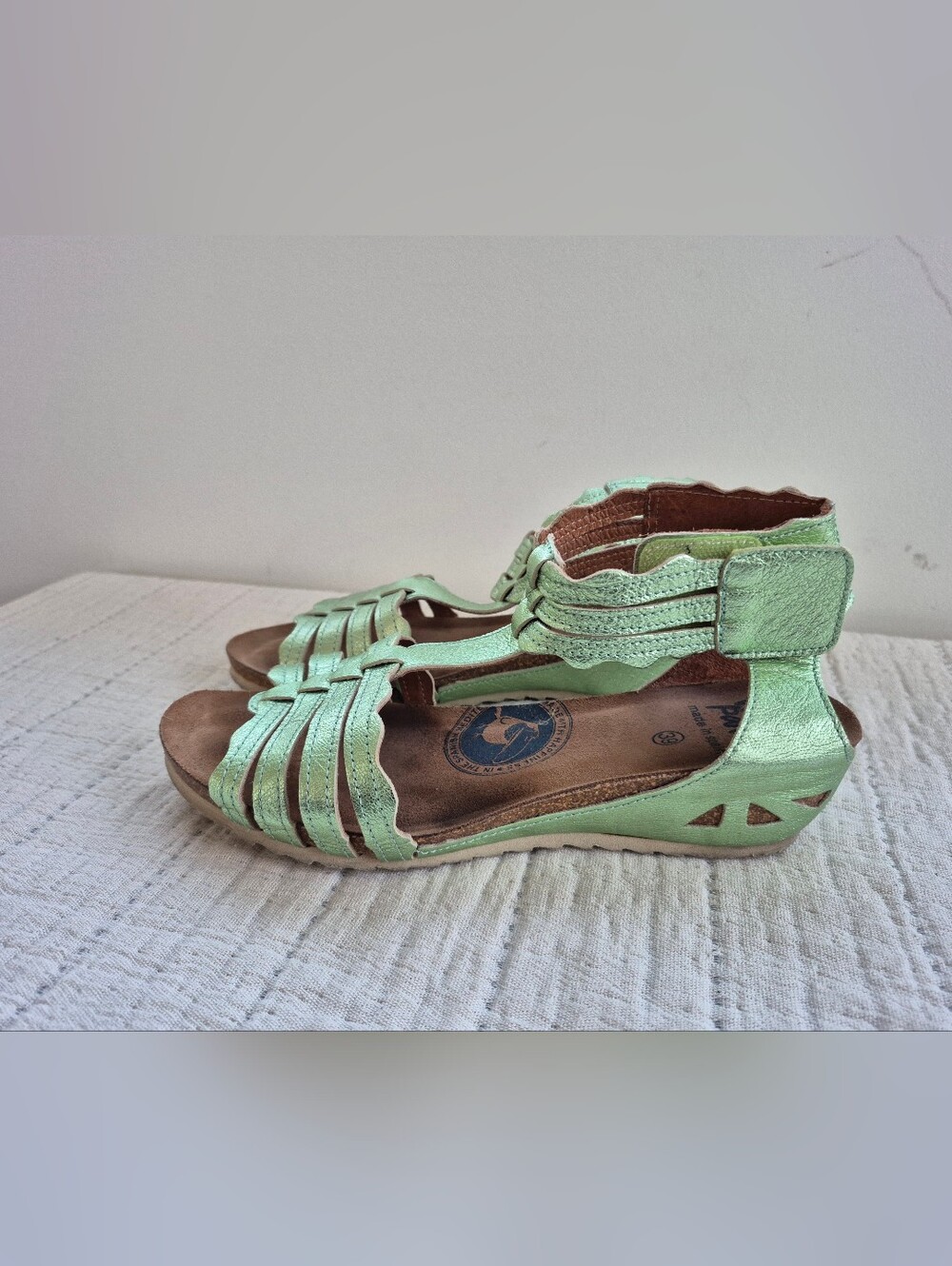 Wanda Panda Sparkly Green Leather Sandals Made In Mediteranean Size 39 8.5